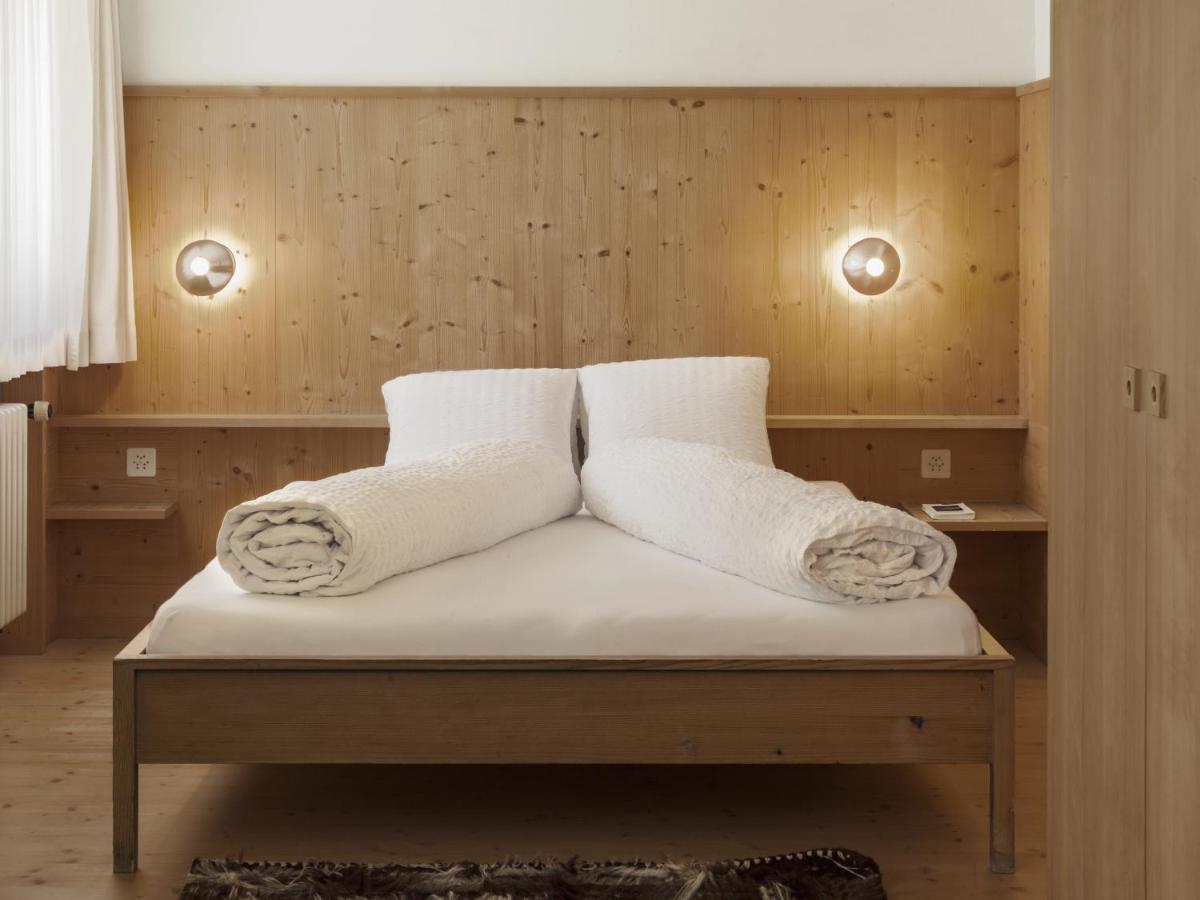 Hotel Alpina Фальс Екстер'єр фото